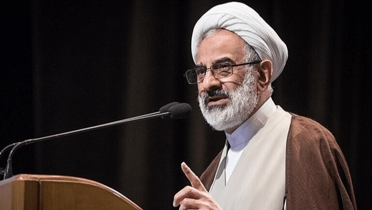 حاجیصادقی: بوش پدر گفت با ایران هستهای سکولار مشکل نداریم