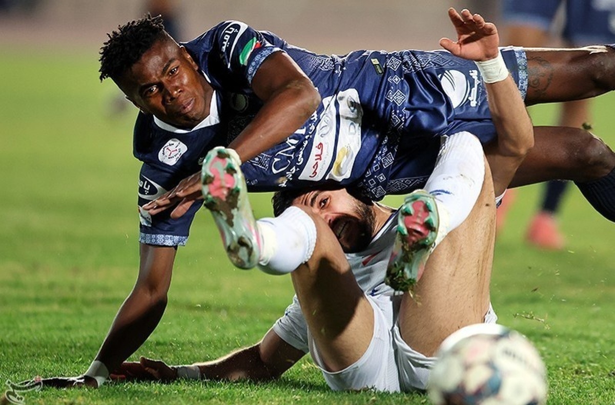 پیروزی شیرین چادرملو در رفسنجان/ خطیبی روی لبه تیغ