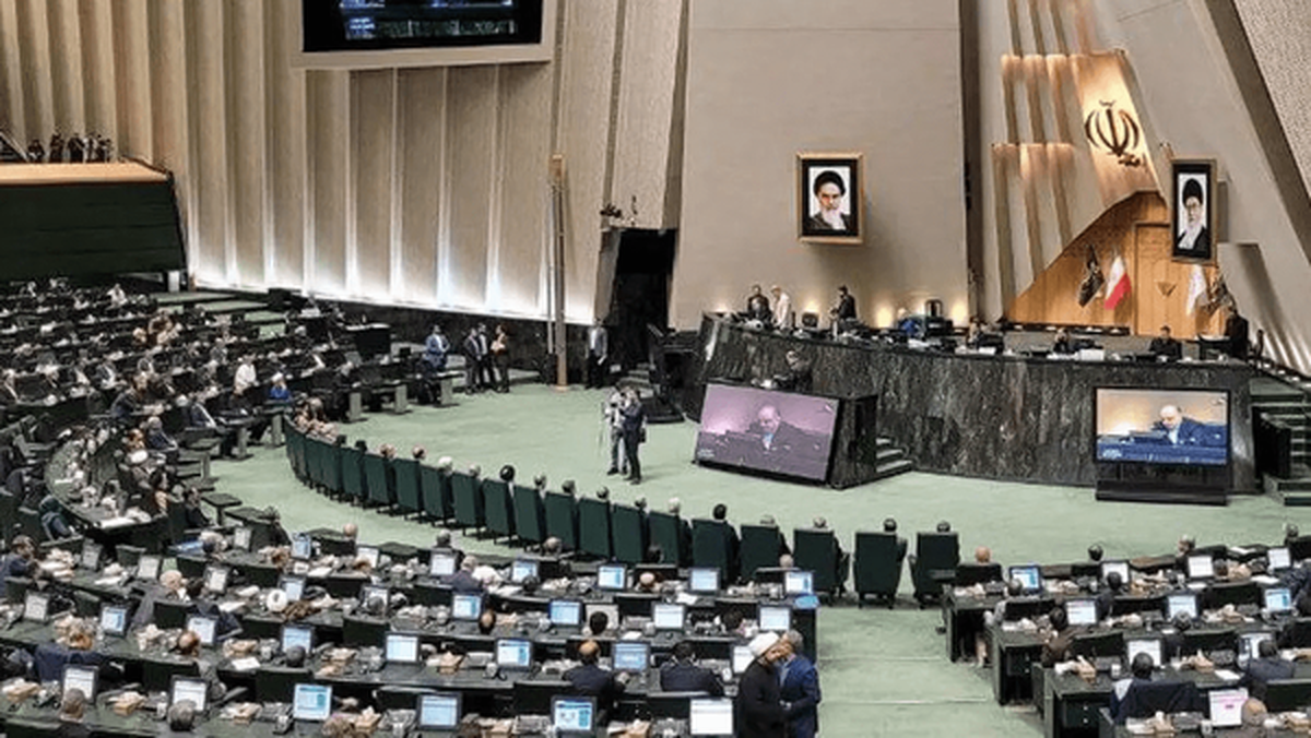 سؤال از وزیر علوم در دستور صحن مجلس قرار گرفت