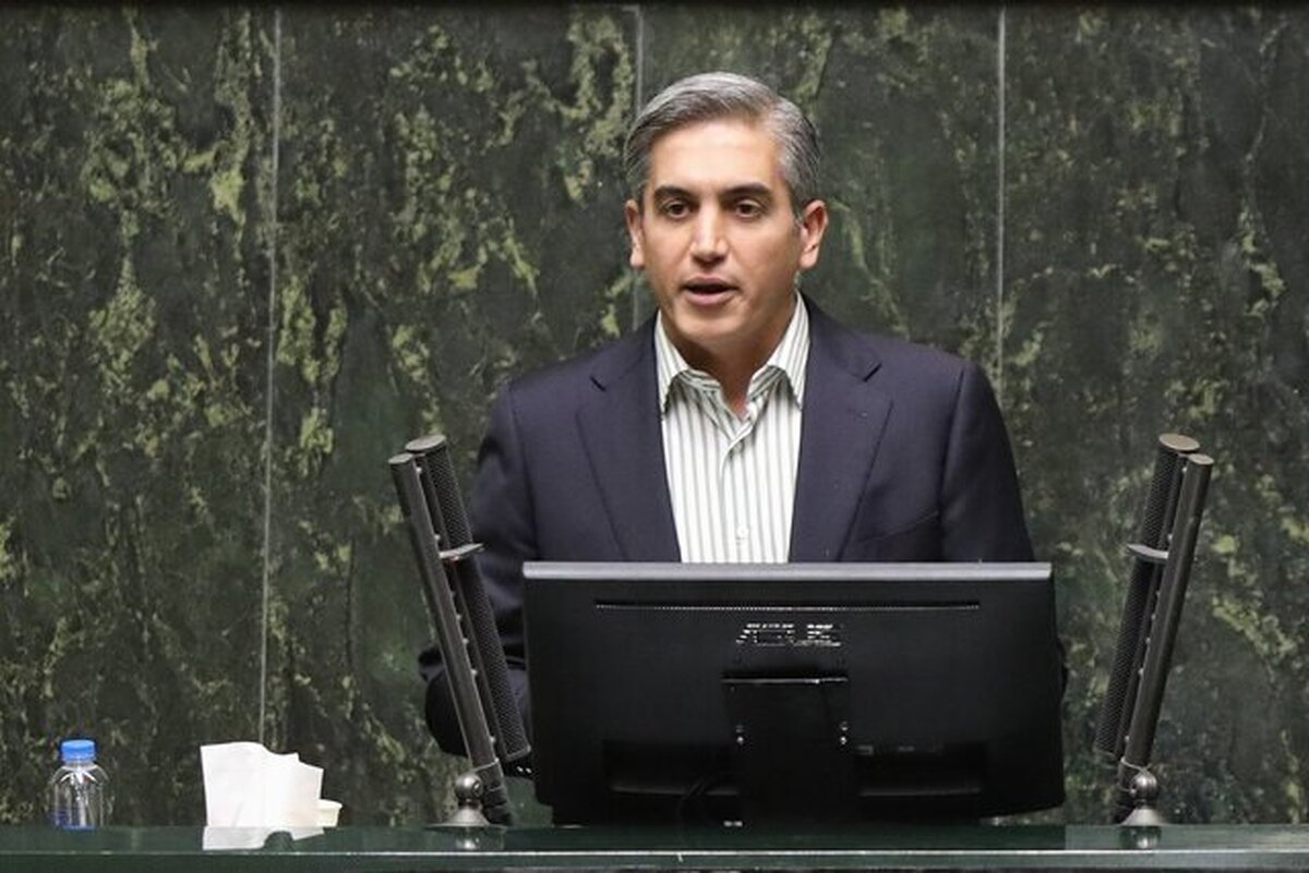 فتحی: هیاهو و نزاع سیاسی سفره مردم را پر نمی‌کند