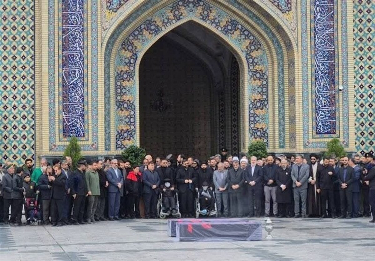 پیکر همسر و فرزند معاون رئیس‌جمهور در مشهد تشییع شد