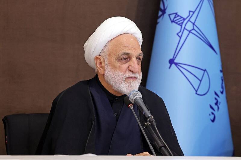 رئیس قوه قضاییه وارد زنجان شد