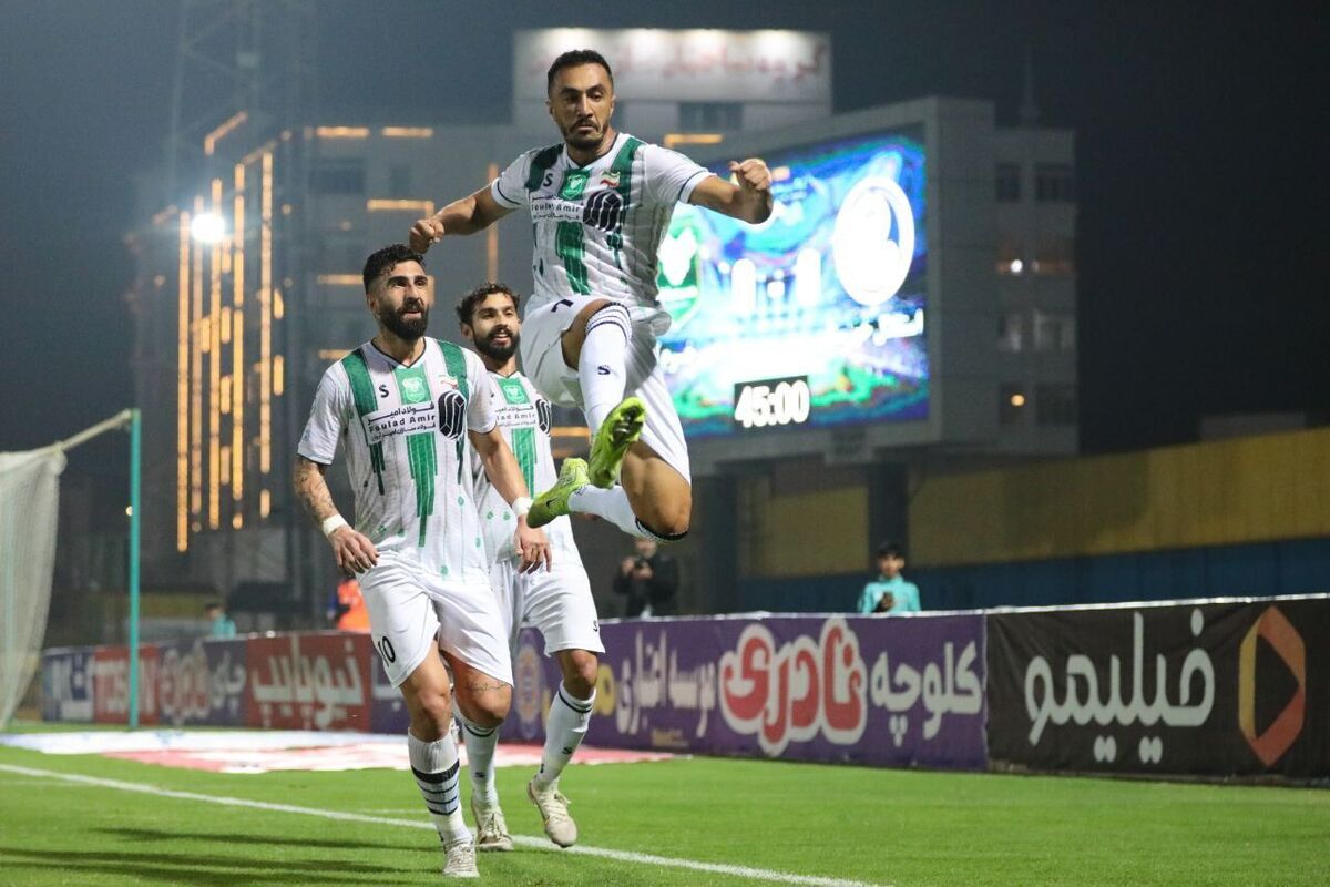 برتری خیبر با یک پنالتی؛ استقلال خوزستان در بحران