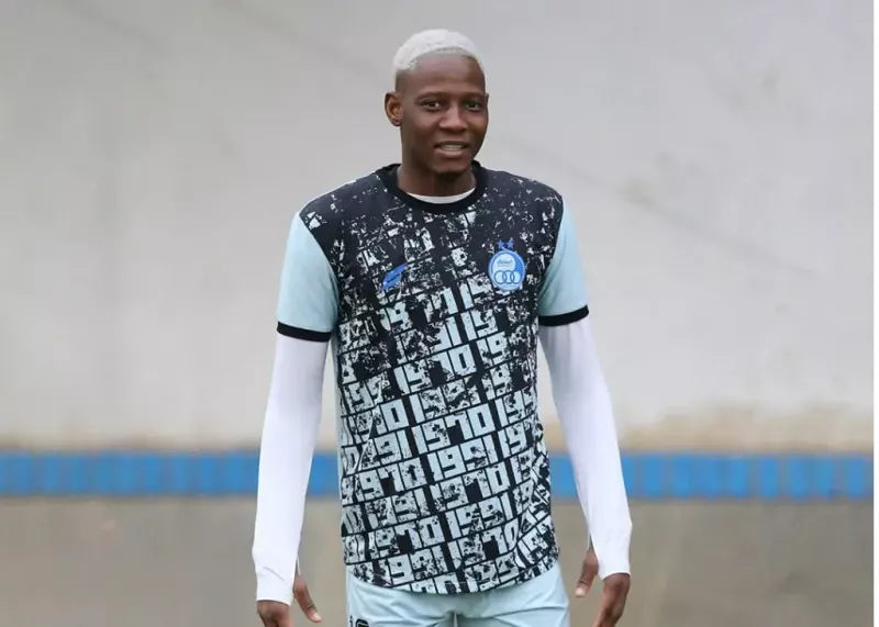 ساپینتو منتظر جنپو، موسی در انتظار اولین گل