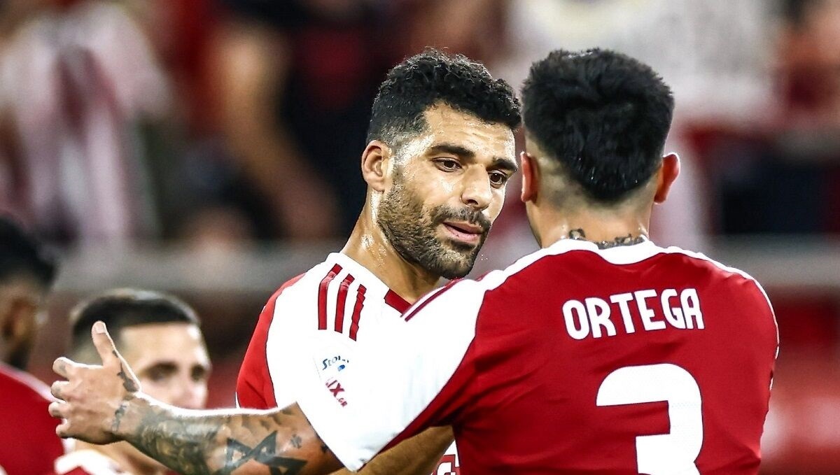 طارمی در یونان رهبر شد