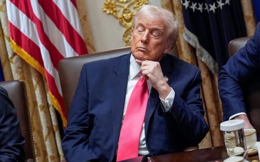 ترامپ: نفتکش بزرگی را در نزدیکی سواحل ونزوئلا توقیف کردیم