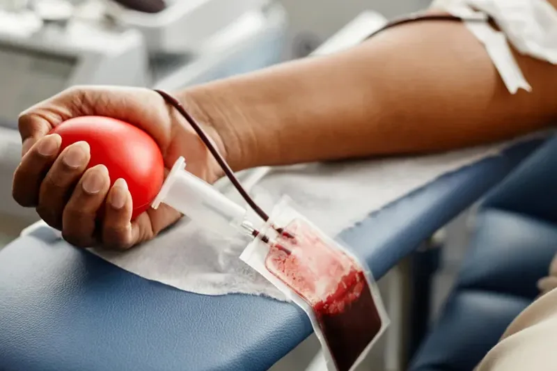 نقش فصد خون در درمان و مدیریت بیماری‌های التهابی