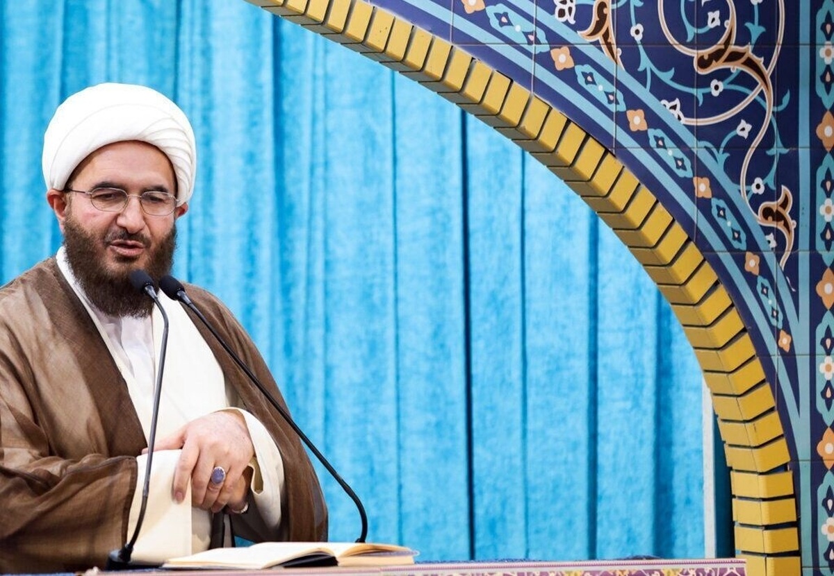 خطیب نماز جمعه تهران: دشمن می‌خواهد نخبگان را دچار فلج تحلیلی کند