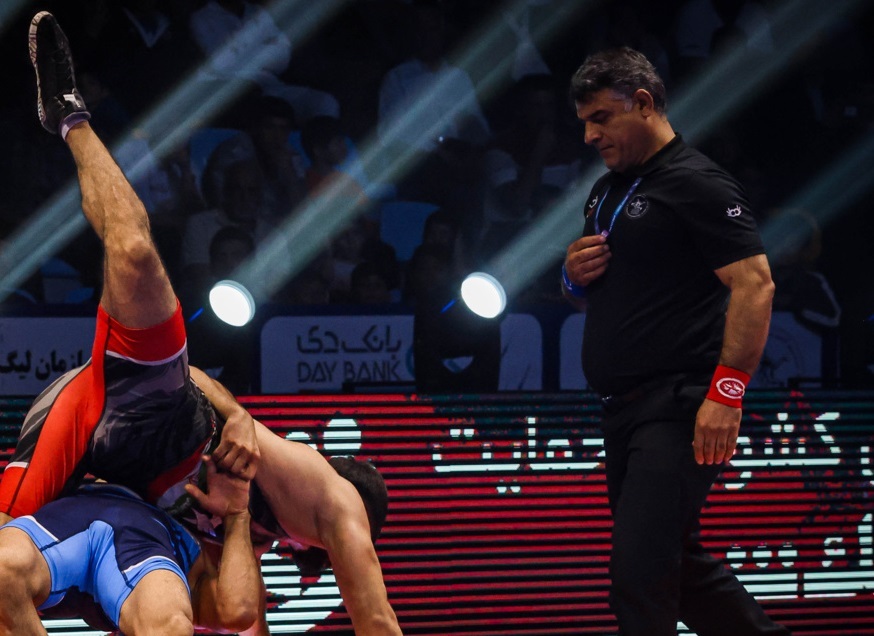 لیگ کشتی آزاد؛ استقلال با یزدانی فینالیست شد