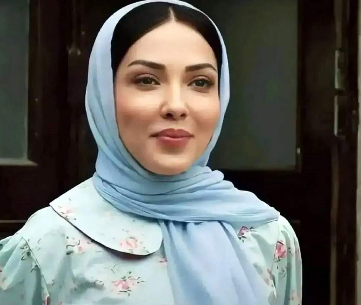 لیلا اوتادی هم خواننده شد