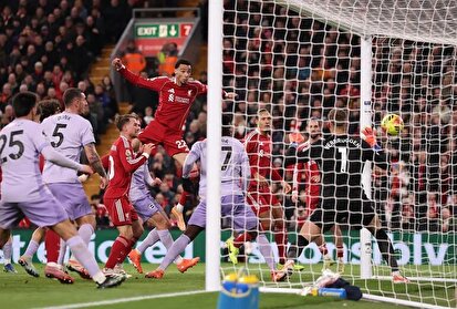 برتری لیورپول در شب بازگشت صلاح؛ آشتی چلسی با بُرد