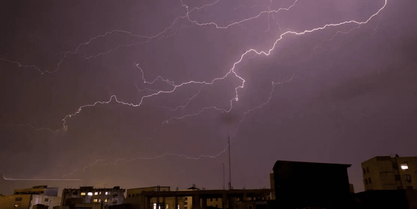 هواشناسی ۱۴۰۴/۹/۲۸؛ تداوم بارش در برخی مناطق و هشدار یخ‌زدگی در ۱۹ استان