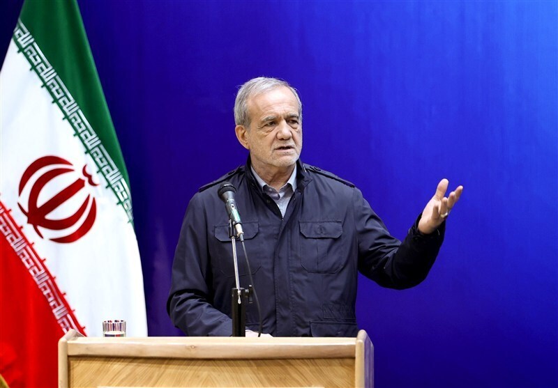 پزشکیان: سالانه ۱۷ هزار فوتی در جاده‌ها قابل‌ قبول نیست