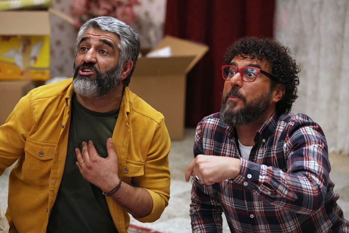 فیلم ناجورها قاچاق شد