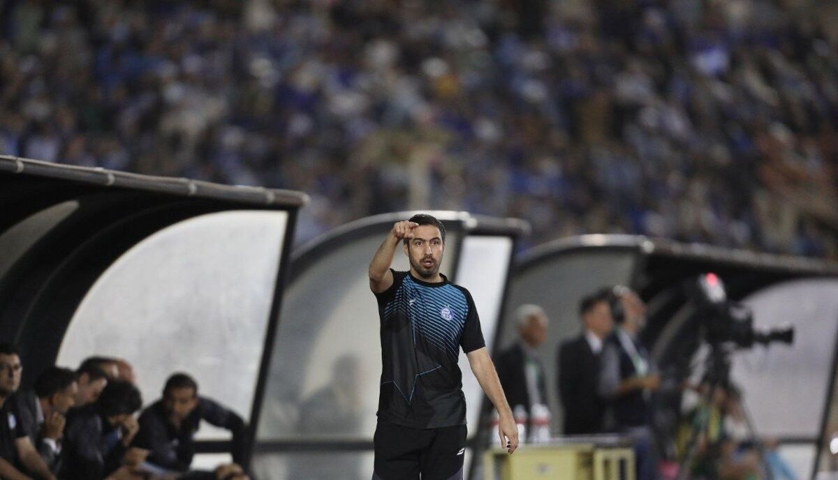 پنالتی استقلال ربطی به تو ندارد! / شأن باشگاه بالاتر از آن است که جوابت را بدهم!