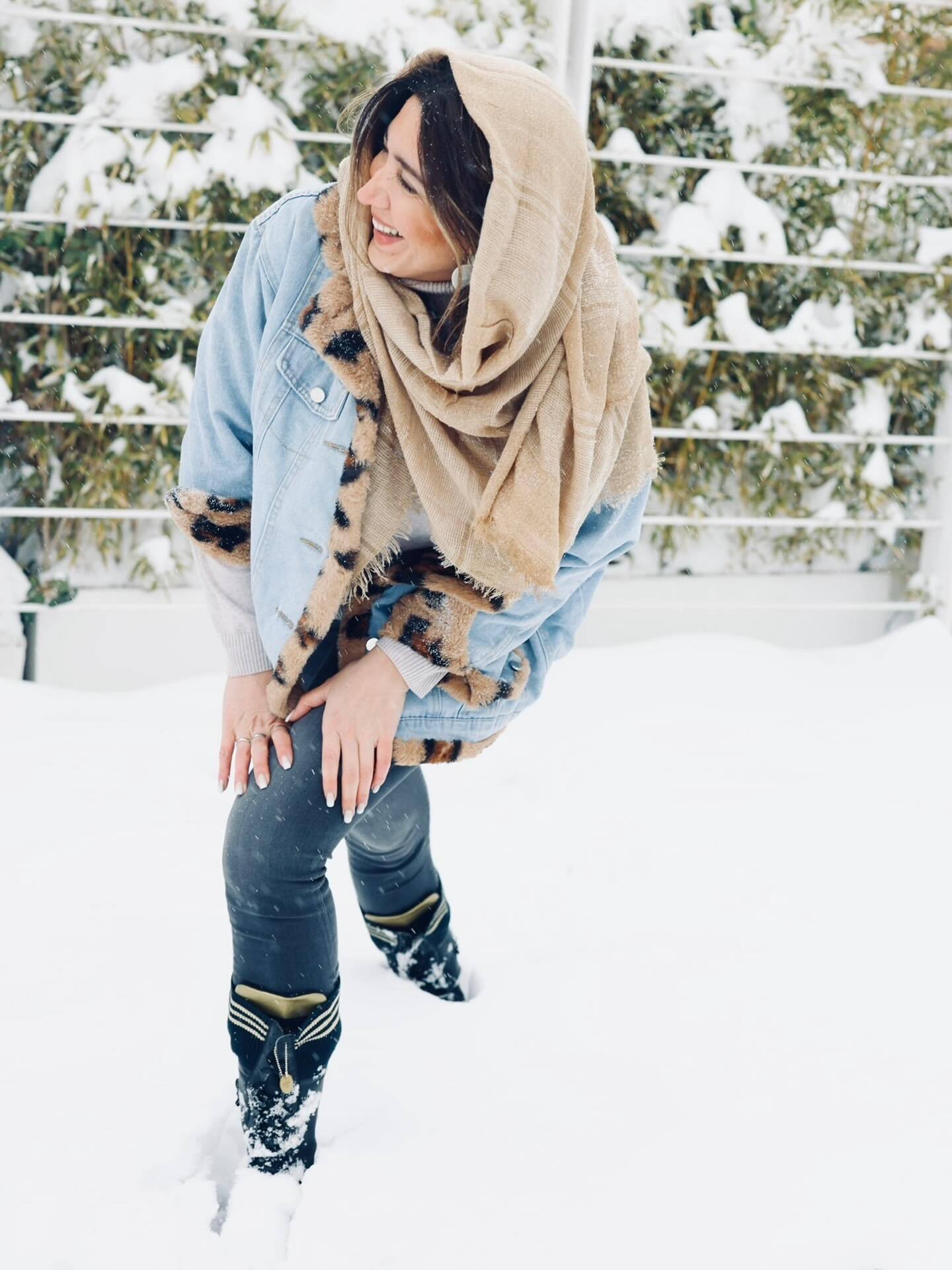 حس و حال کودکانه نیکی مظفری تو برف