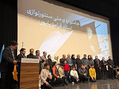 حسین علیزاده: مشکل، موسیقی‌ بازاری و پول‌ کثیف پشت آن است