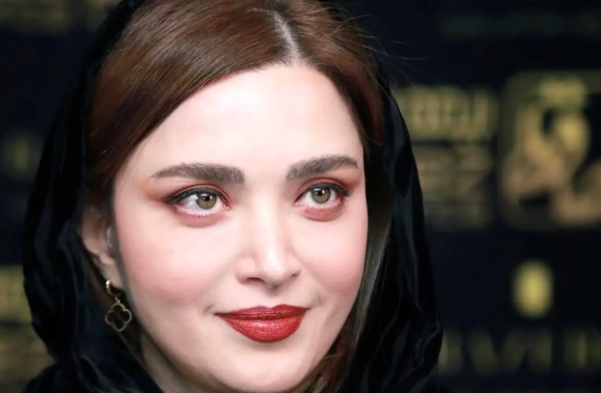 عکس/ استایل متفاوت بهنوش طباطبایی با تم زنبور عسل