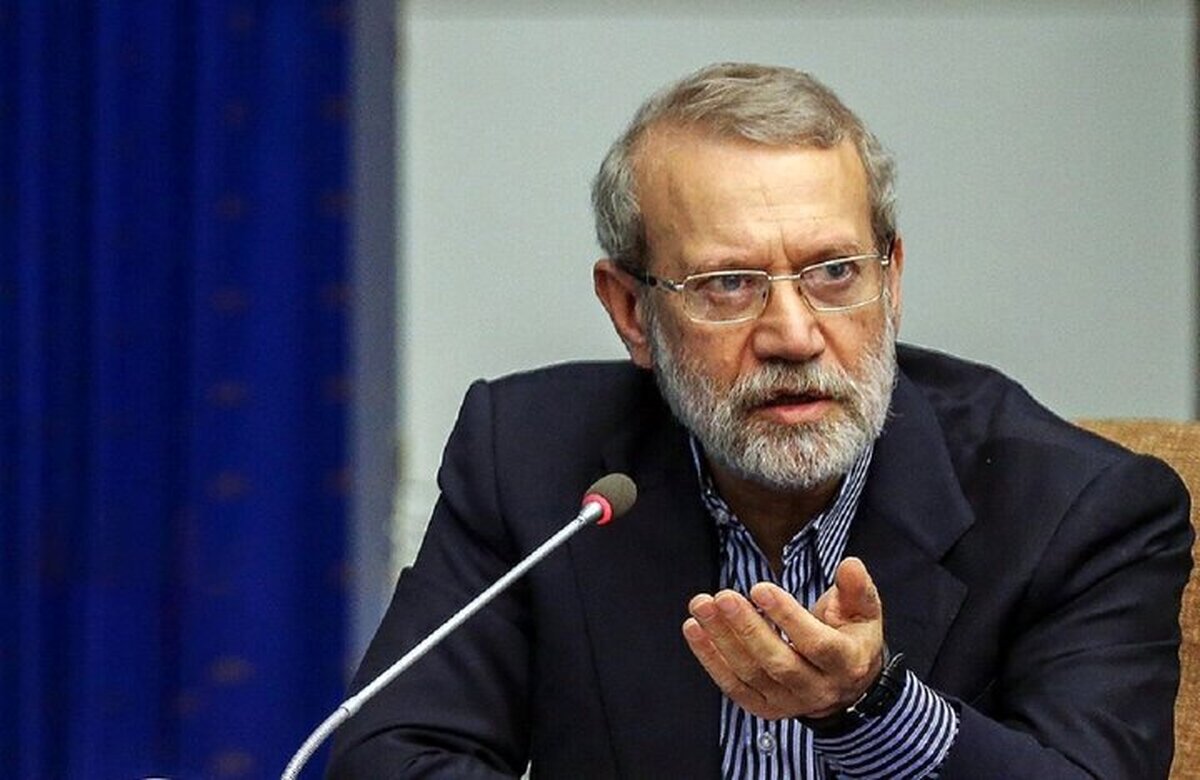 لاریجانی: حاضریم یک «کارت سفید» به پاکستانی‌ها بدهیم