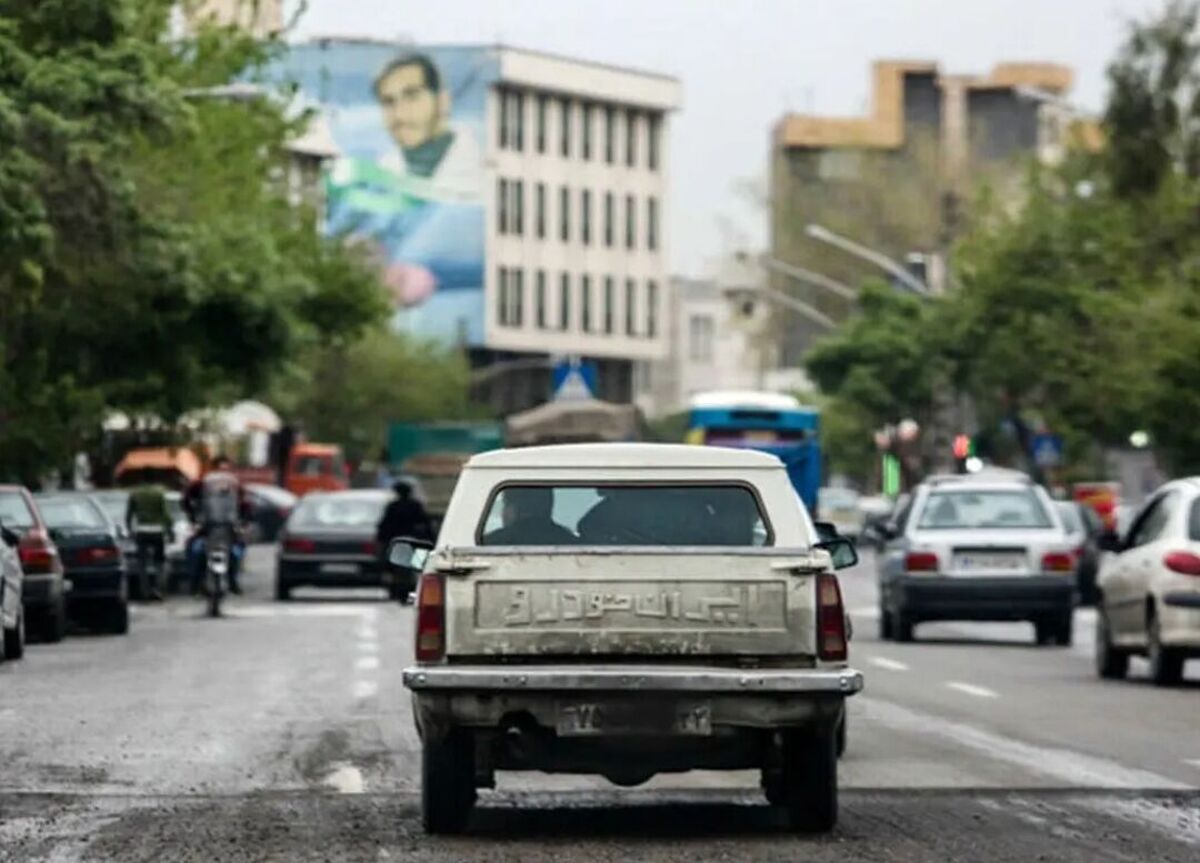 «کاش خودروسازان تعطیل می‌شدند»