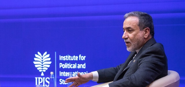 عراقچی: هیچ‌گاه صحنه دیپلماسی را ترک نکردیم اما مذاکره قواعدی دارد