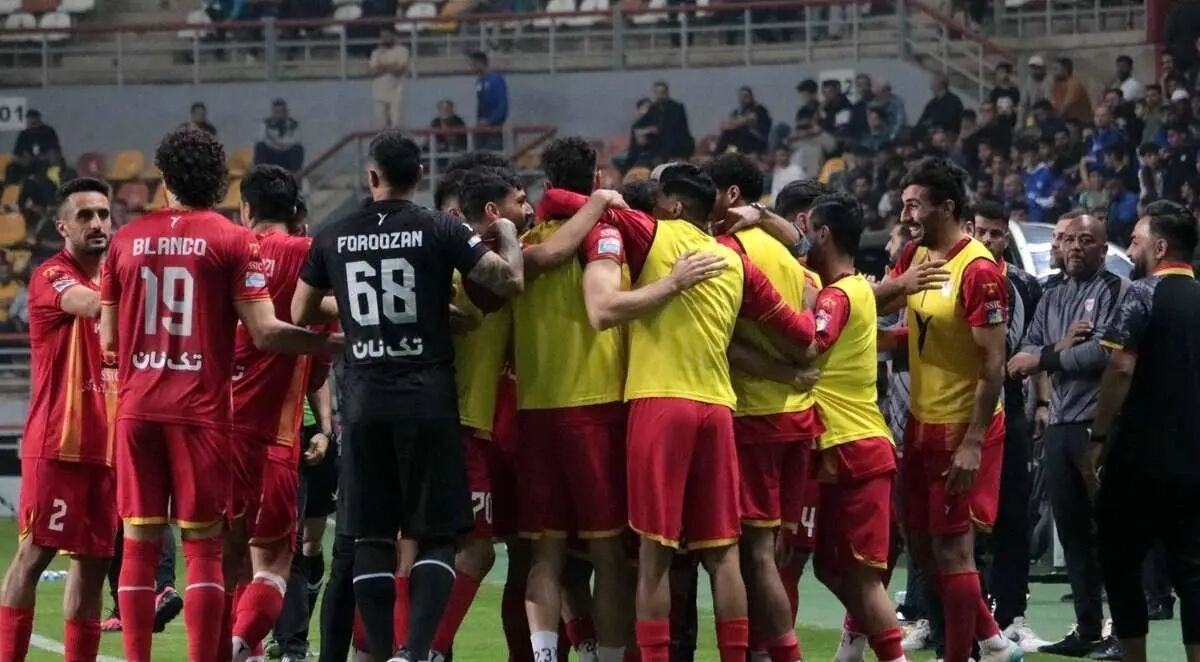 استقلال – فولاد؛ بازی امروز با تماشاگر برگزار می‌شود