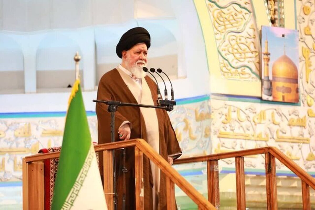 علم‌الهدی: تا اینجا آمریکا سقوط کرده/ ناو‌های شناورش هیچ ابهتی در چشم مردم دنیا ندارد