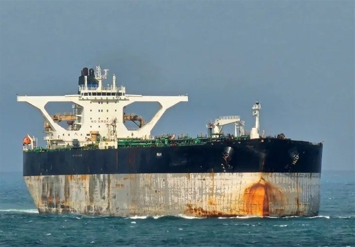 وزارت نفت: اساساً نفت مانده روی آب نداریم