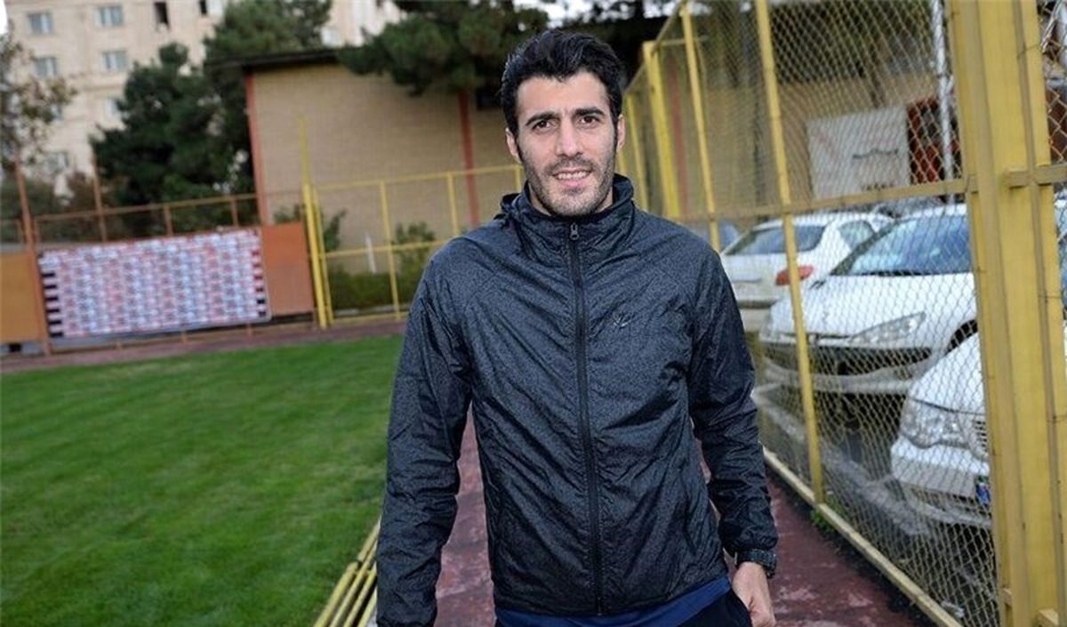 گزینه داخلی برای نیمکت پرسپولیس بهتر است/ برگزاری لیگ پس از جام جهانی مسخره است