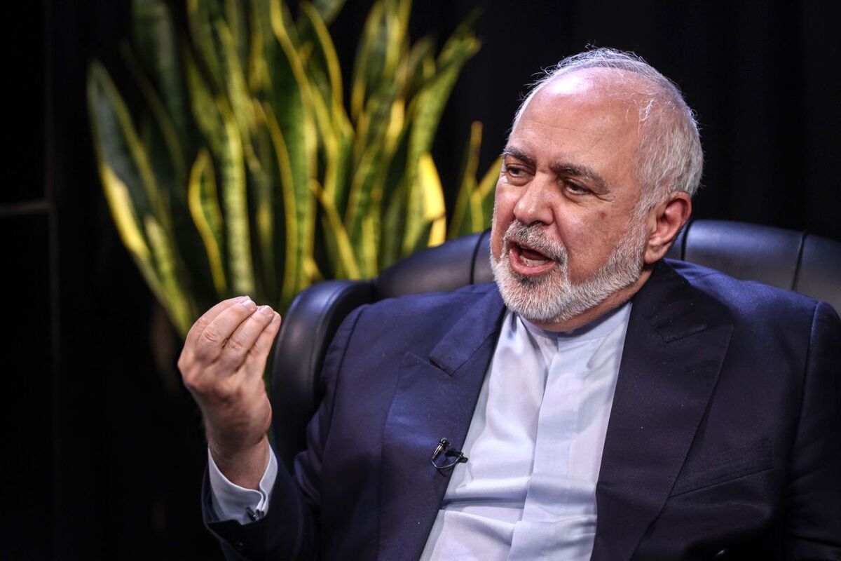 ظریف: برادران عرب ما به جای اصرار بر اتحاد‌های دیروز، در رفتار خود بازنگری کنند