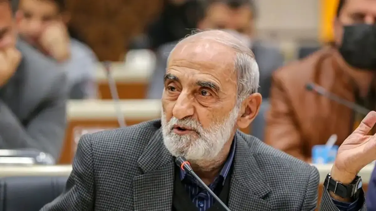 حسین شریعتمداری: جنگ نباید بدون انتقام سخت از قاتلان امام شهید به پایان برسد