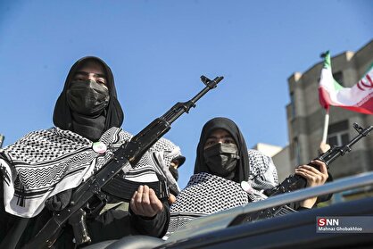 روز ۵۰ جنگ؛ آتش بس شکننده | نیروی دریایی سپاه: تنگه هرمز مسدود شد | شورایعالی امنیت ملی: تنگه هرمز بازگشایی شد | ناو جرالد فورد به خاورمیانه بازگشت | ترامپ: به توافق با ایران نزدیک هستیم | قالیباف: دروغ است!