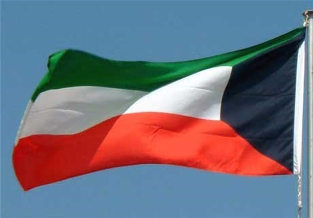 مقابله پدافند هوایی کویت با اهداف موشکی و پهپادی