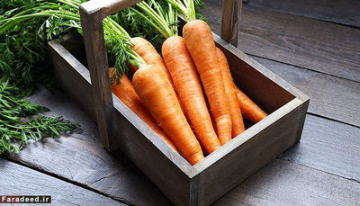  نارنگی
هویج
همین که زیر پتو نشسته اید می‌توایند سوپ هویج یا هویج خام بخورید. هویج یک محصول فوق العاده ضروری برای زمستان است. این گیاه ریشه‌ای حاوی مقدار زیادی ویتامین آ است. ویتامین آ سیسم ایمنی را تقویت می‌کند و به محافظت در برابر عفونت و کاهش خطر بیماری‌های تنفسی کمک می‌کند.