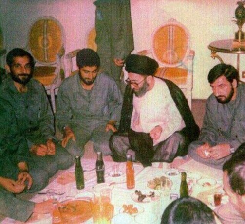 سردار سلیمانی و محسن رضایی در کنار رهبر انقلاب
