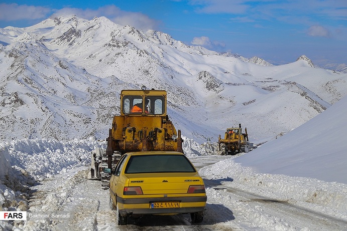 تصاویر| برف سنگین در گردنه ژالانه «هورامان»‎