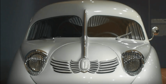 اولین مینی ون
قبل از اینکه شرکت‌های خودروسازی هوندا و کیا موتورز مینی ون‌های معروف خود را روانه بازار کنند، یک شرکت آمریکایی به نام scrab در سال ۱۹۳۰ اولین خودرو در این ابعاد را در بازارهای این کشور عرضه کرد که بسیار هم مورد پسند واقع شد.