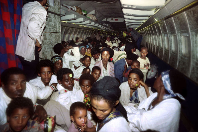 یهودیان اتیوپی در هواپیمای اسرائیلی سال ۱۹۹۱