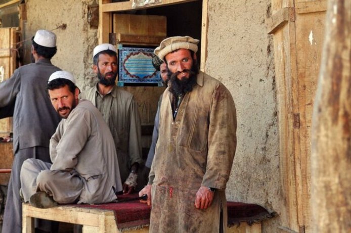 نمونه عکس های مهرداد ذالنور از افغانستان سال ۲۰۰۸

