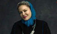 عکس| سلفی خاص بهاره رهنما با گلاب آدینه در تئاتر