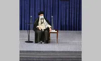 تصاویر| دیدار جمعی از مردم استان اصفهان با رهبر انقلاب