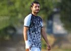 عارف در آستانه عقد قرارداد با چادرملو
