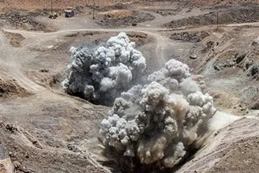 احتمال شنیده شدن صدای انفجار در خمین