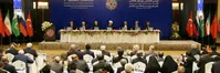 هشدار روحانی به غرب: با تضعیف ایران از راه تحریم، خیلی‌ها در امان نخواهند بود| آمریکا متهم ردیف اول شکستن پیوندهاست| از کسی که به دیوارها تعظیم می‌کند، انتظار نداریم که به پل‌ها احترام بگذارد