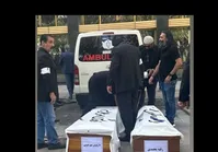 تصاویر| اشک و بغض هنرمندان در مراسم تشییع پیکر داریوش مهرجویی و همسرش