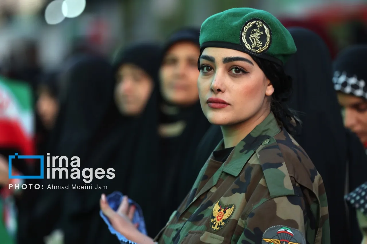 مراسم راهپیمایی دختران «جان‌فدای ایران»، ظهر جمعه (۲۸ فروردین ۱۴۰۵) از میدان امام حسین (ع) تا میدان انقلاب برگزار شد.
