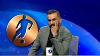 عادل فردوسی‌پور در مراسم خاک‌سپاری مادر میثاقی شرکت کرد؟