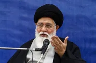 علم‌الهدی: زمان رضاخان، دین و دنیای مردم در خطر بود/حالا برخی بخاطر شکم، آبروی نظام را می‌برند