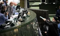 مجلس و دولت بودجه غذا و داروی مردم را از ۱۸.۵ میلیارد دلار به ۱۰ میلیارد دلار کاهش دادند