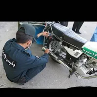 دستبند پلیس بر دستان سارق مسلح موتوری در بهبهان